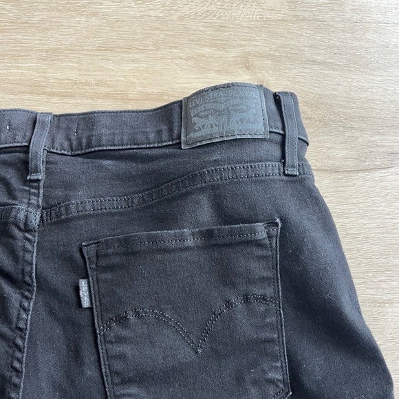 Levi's Ladies 311 Shaping Skinny Jeans Black SZ 32 - Picture 8 of 8